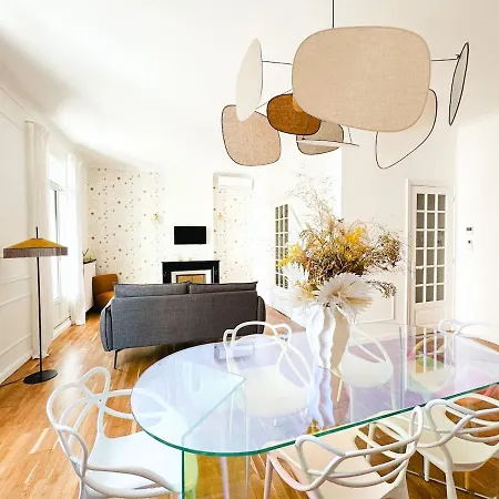 Le Balcon De Therese