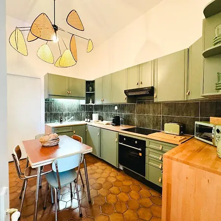 Le Balcon De Therese Apartment Béziers