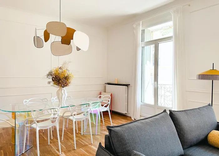 Le Balcon De Therese 贝济耶